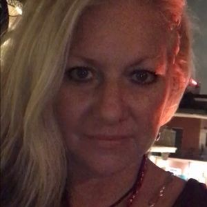 Meet your Posher, Dawna